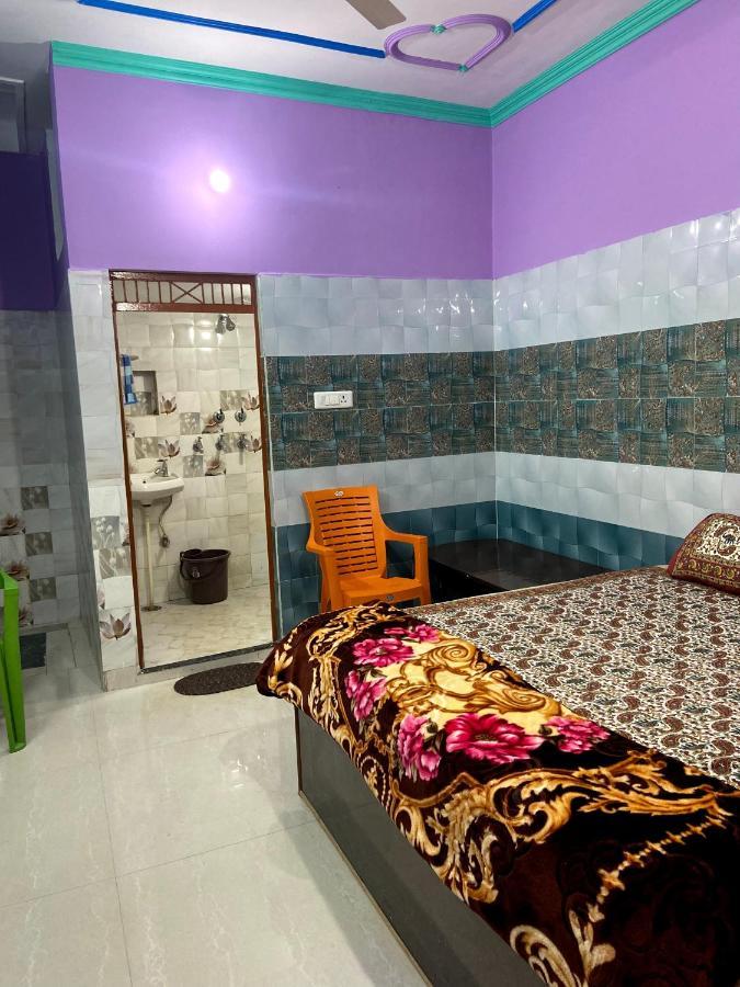 Garuda Guest House Варанаси Екстериор снимка